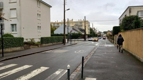 Rue Hector Berlioz - Septembre. Expérimentation d’une mise en sens unique d’une partie de la rue Hector Berlioz avec déviation de la ligne de bus par la rue de l’Épine.